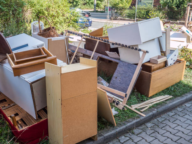 Best Professional Junk Removal  in Falling Water, TN